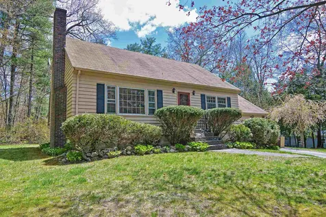 4 Sharon Road Windham NH 03087