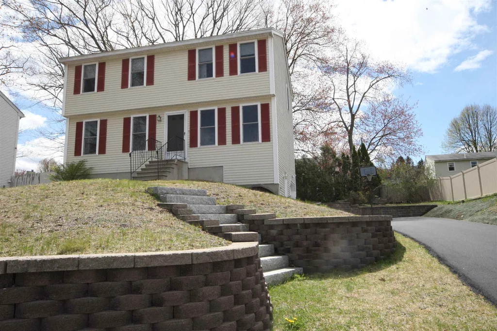 217 Crosbie Street Manchester NH 03104