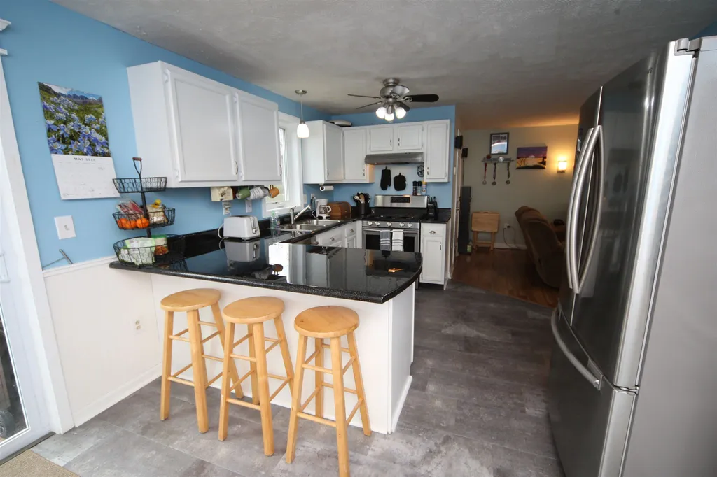 217 Crosbie Street Manchester NH 03104
