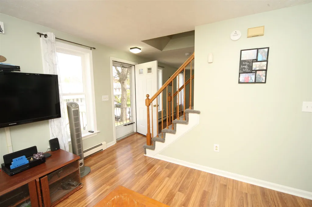 217 Crosbie Street Manchester NH 03104