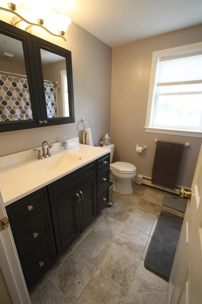 217 Crosbie Street Manchester NH 03104