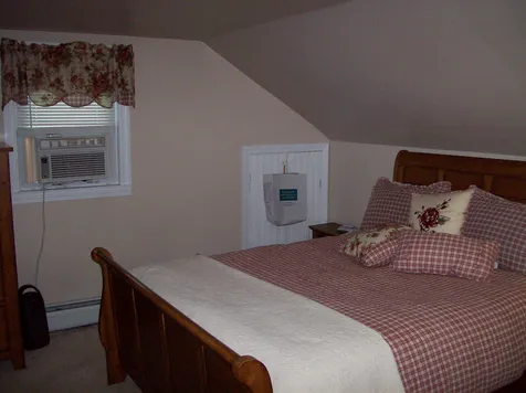 11 Shannon Street Claremont NH 03743