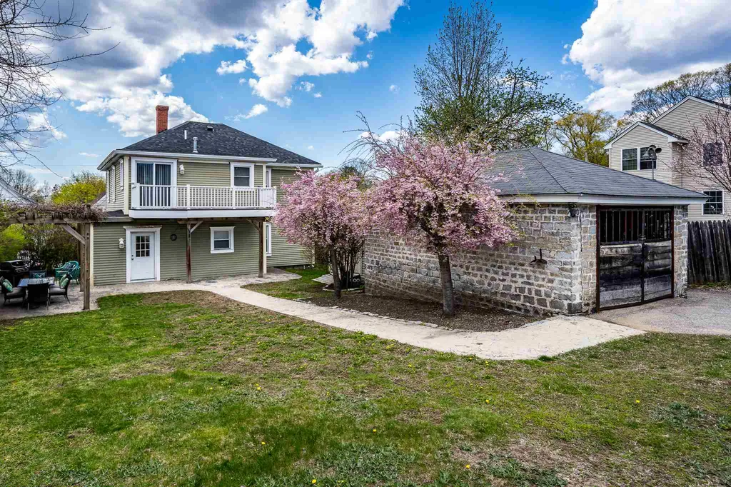 53 Clough Avenue Manchester NH 03103-3612