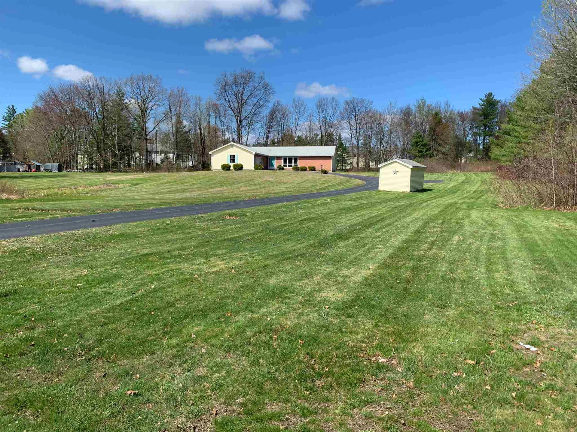 61 Cemetery Street Concord NH 03301-8622