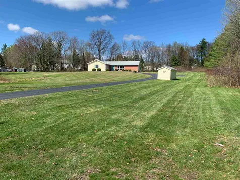 61 Cemetery Street Concord NH 03301-8622