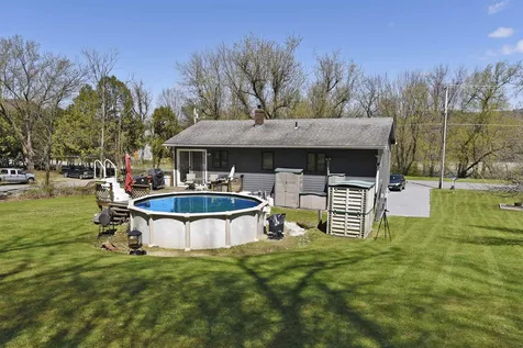 366 Cochran Road Richmond VT 05477