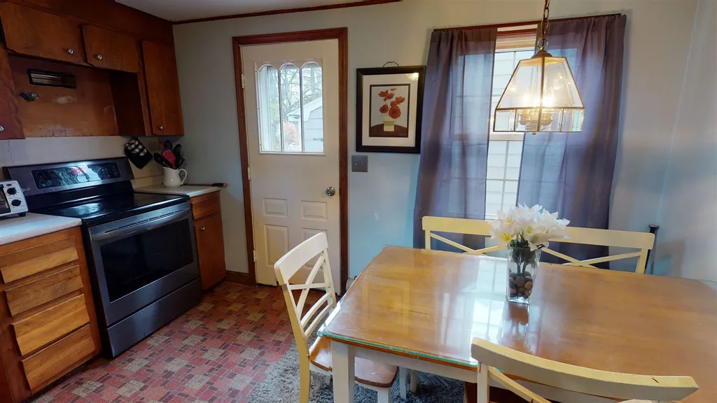 14 Wellman Avenue Nashua NH 03064