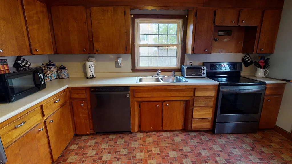 14 Wellman Avenue Nashua NH 03064