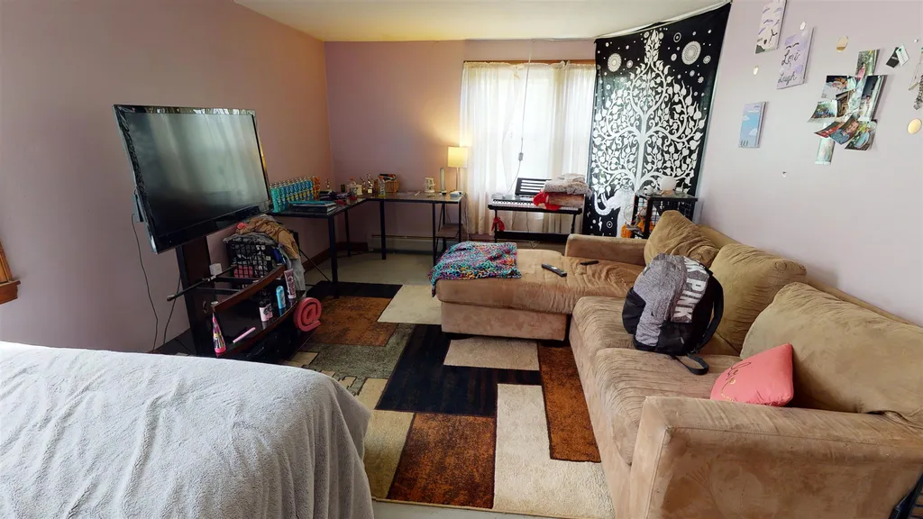 14 Wellman Avenue Nashua NH 03064