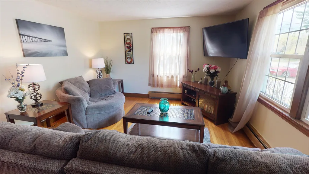 14 Wellman Avenue Nashua NH 03064