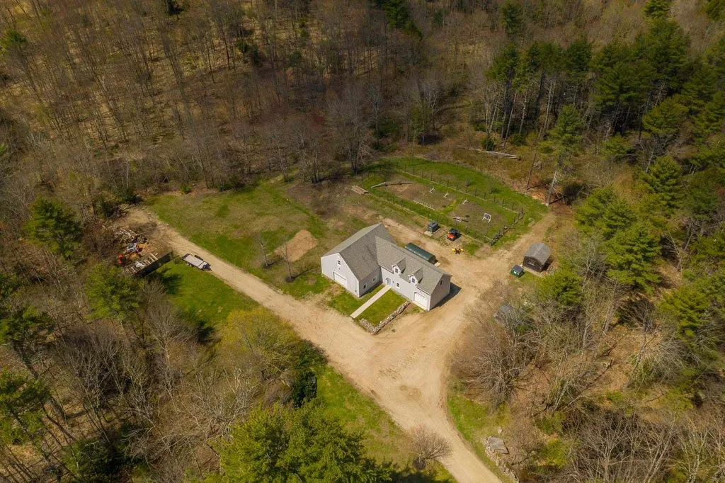 84 Estes Road Rochester NH 03867