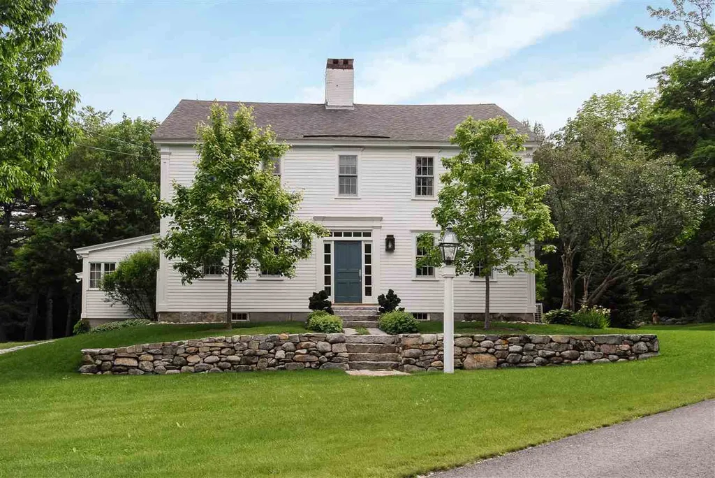 2 Hodges Drive Tuftonboro NH 03816