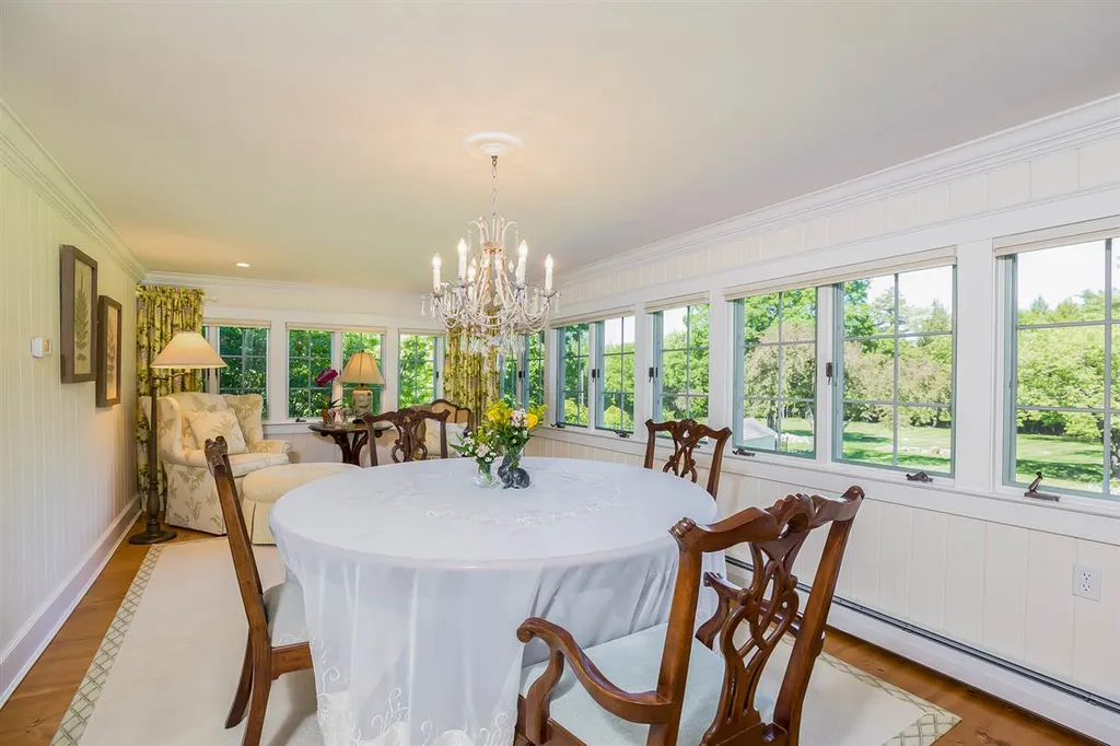 2 Hodges Drive Tuftonboro NH 03816