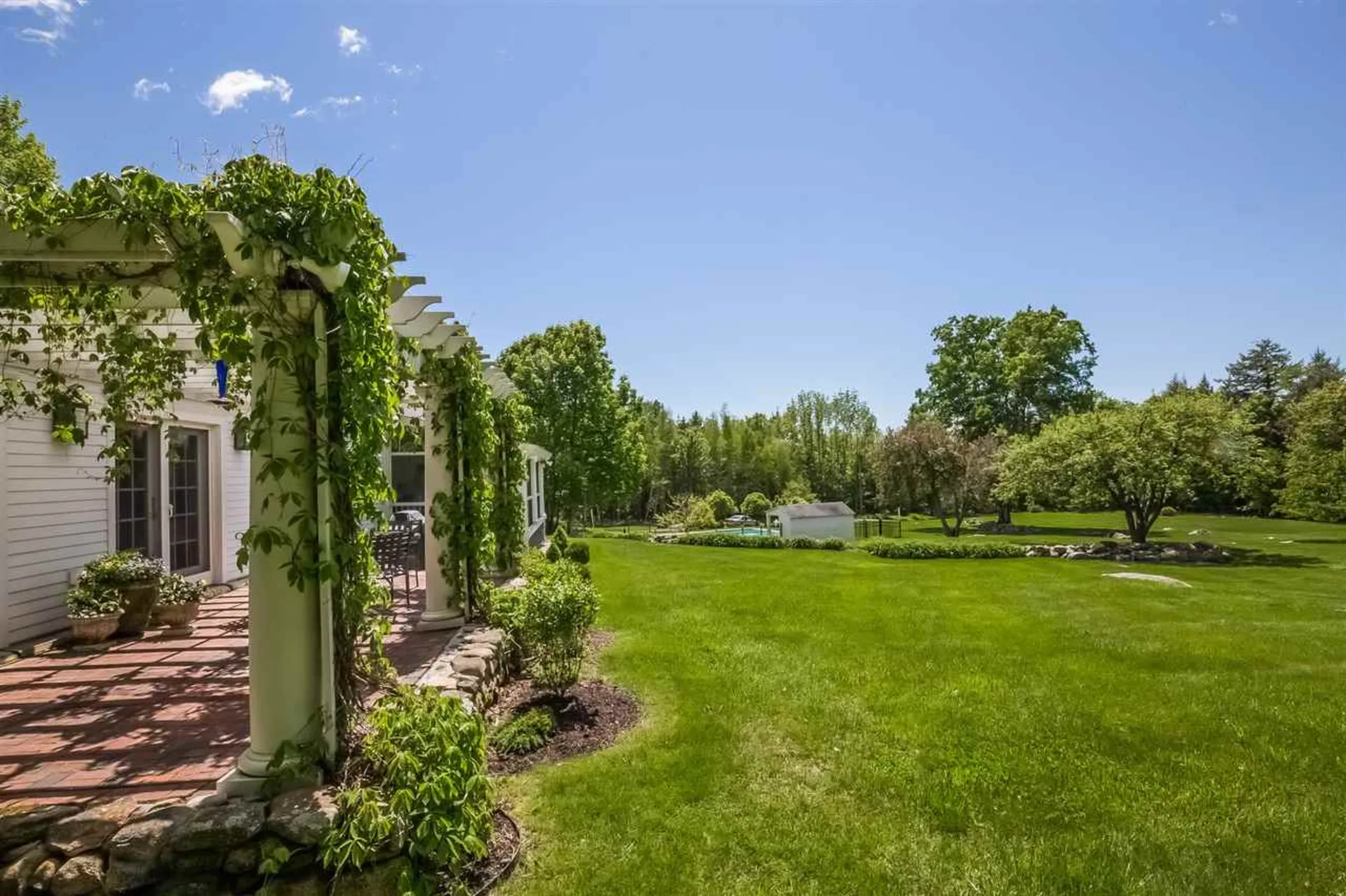 2 Hodges Drive Tuftonboro NH 03816
