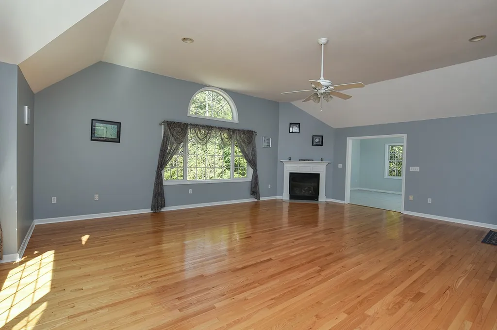 88 Mcintosh Road Danville NH 03819