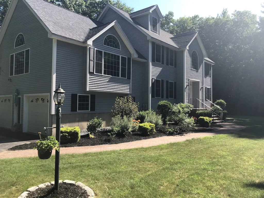88 Mcintosh Road Danville NH 03819