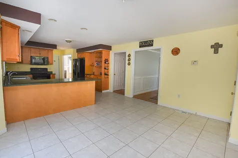88 Mcintosh Road Danville NH 03819