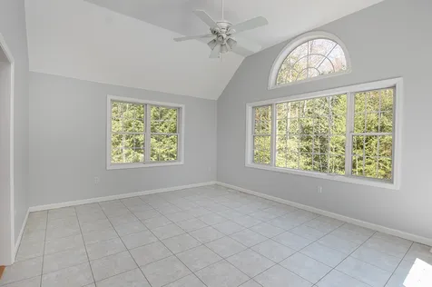 88 Mcintosh Road Danville NH 03819