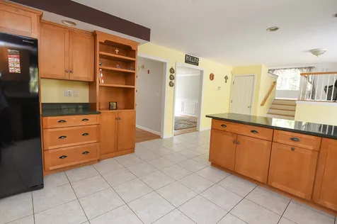 88 Mcintosh Road Danville NH 03819