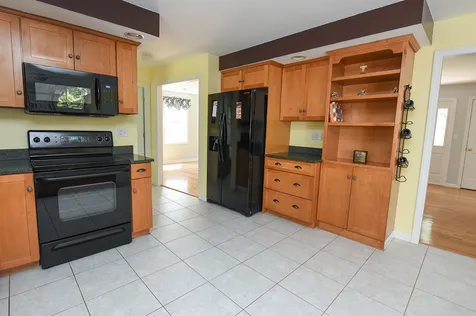 88 Mcintosh Road Danville NH 03819