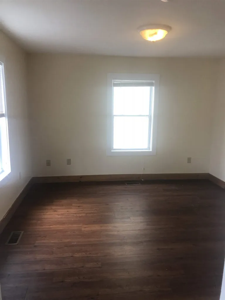 17 Elm Court Portsmouth NH 03801