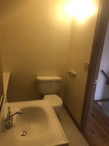 17 Elm Court Portsmouth NH 03801