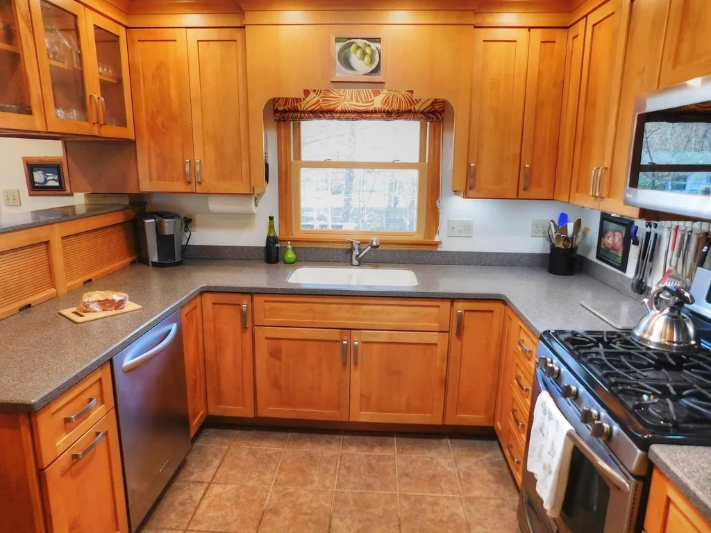 267 Biscayne Heights Colchester VT 05446