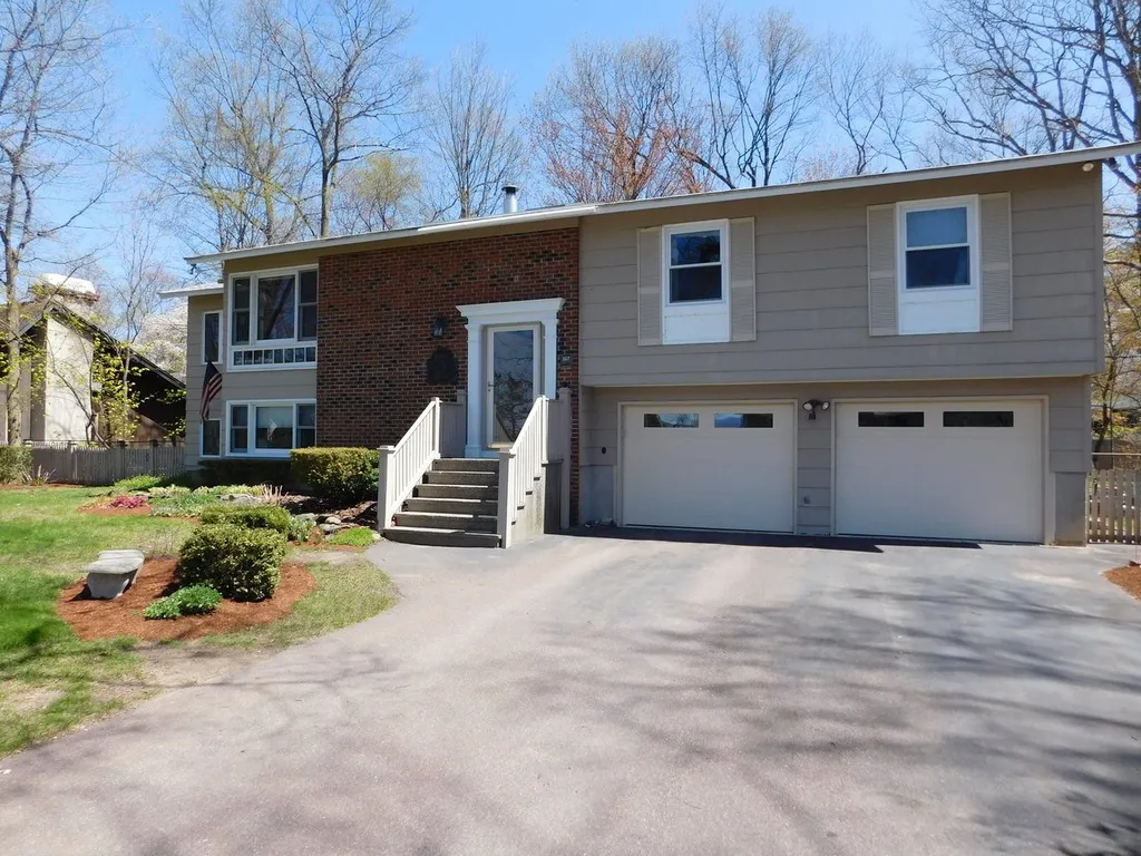 267 Biscayne Heights Colchester VT 05446