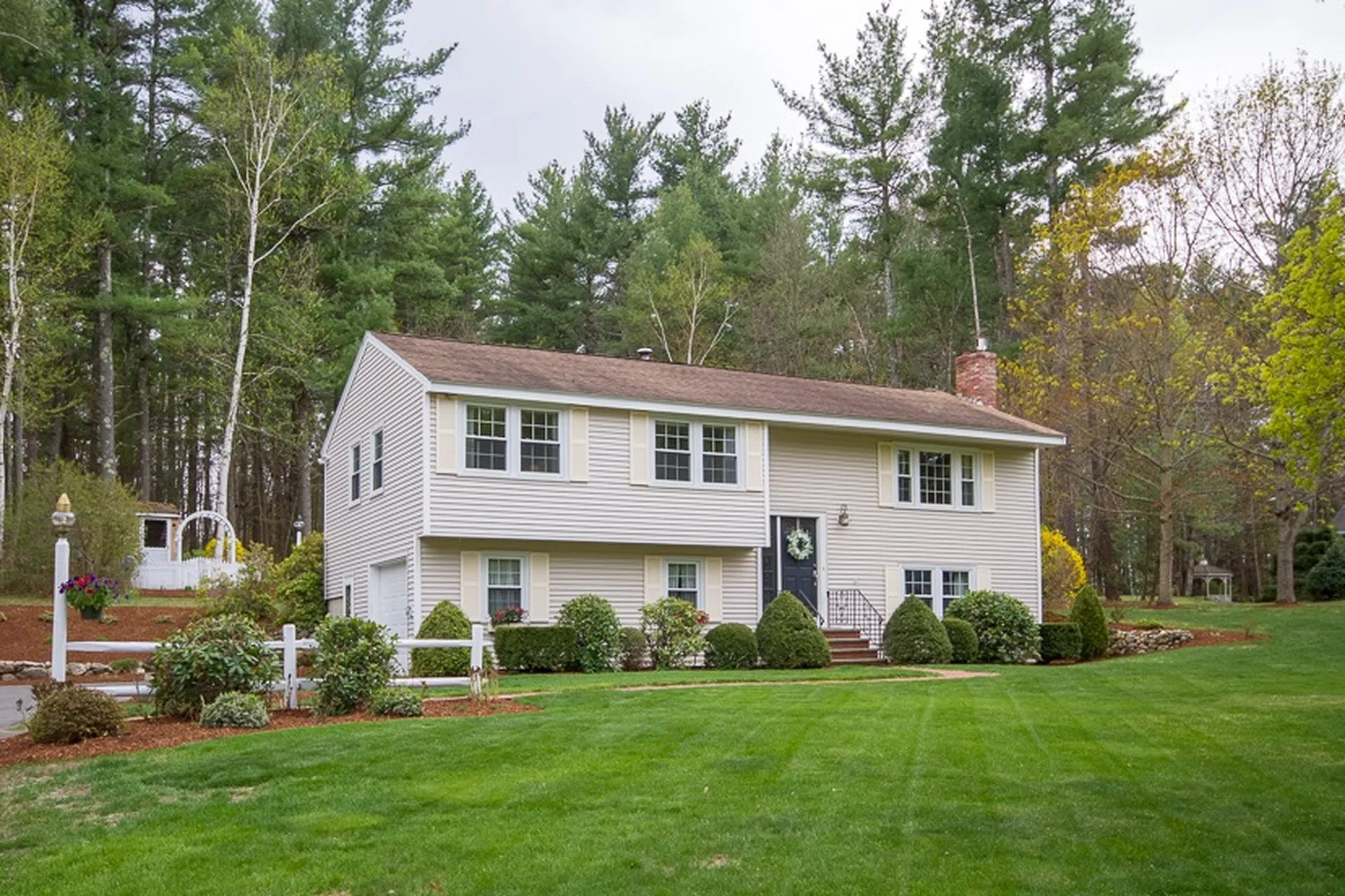 20 Crestwood Road Windham NH 03087
