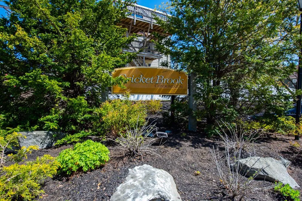 152 Cricket Brook Drive Dover NH 03820