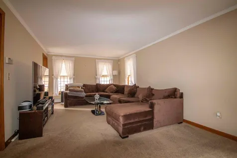 37 Gervaise Drive Derry NH 03038