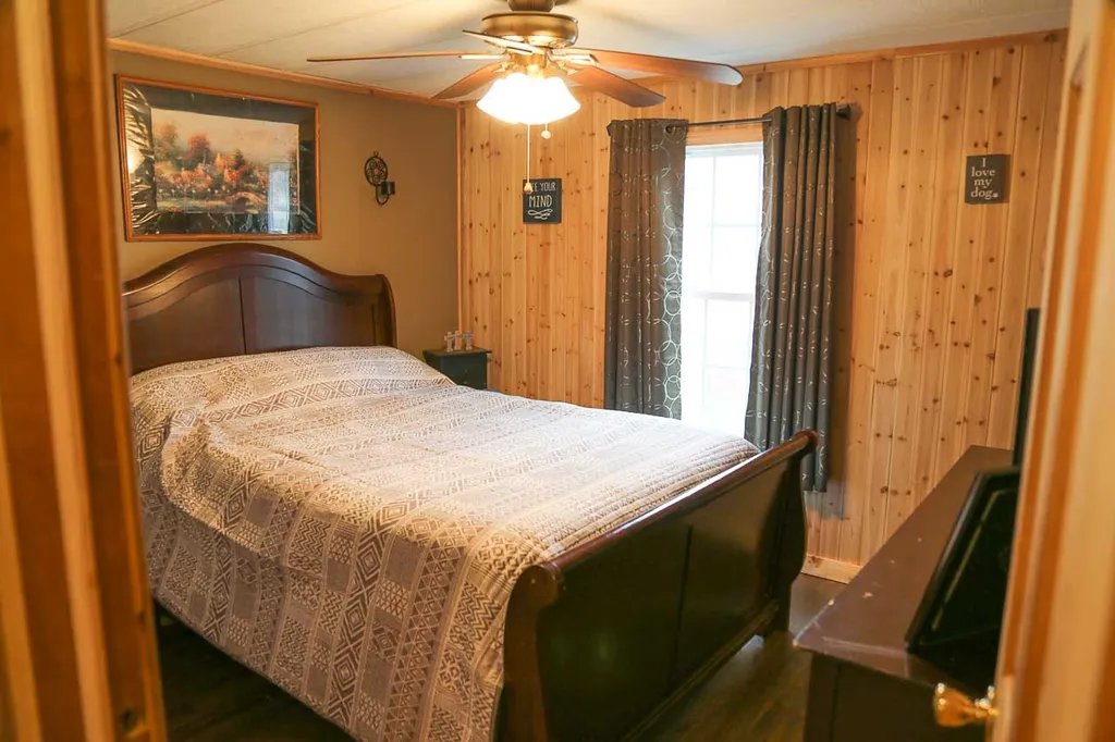 24 Agent Road Raymond NH 03077
