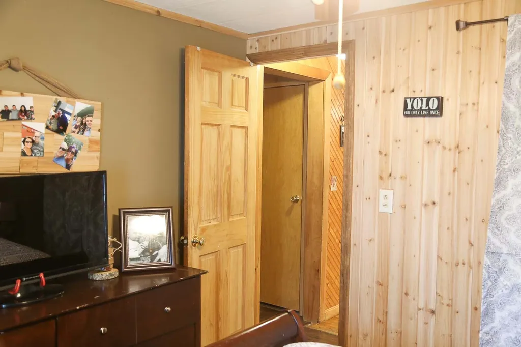 24 Agent Road Raymond NH 03077