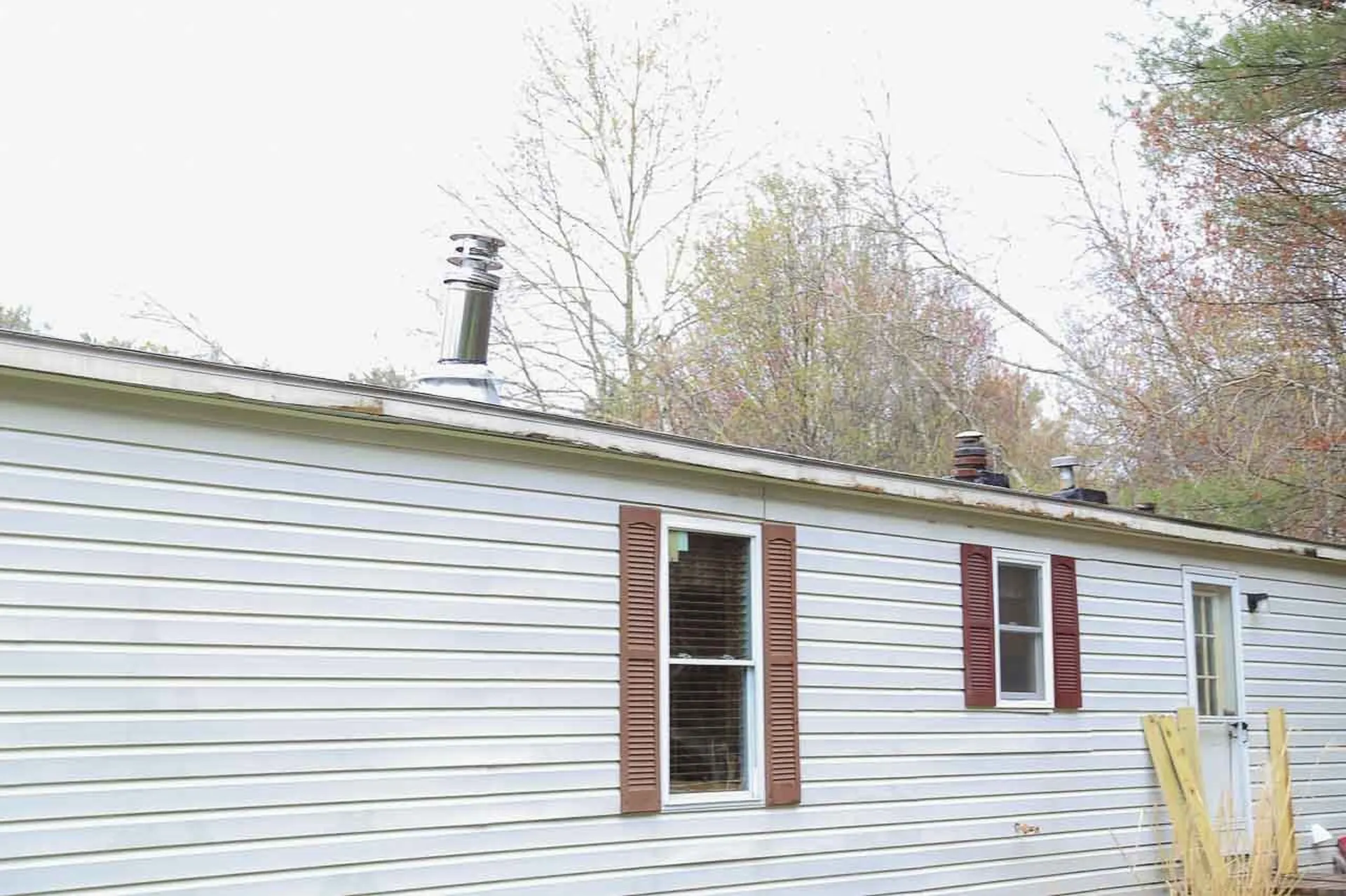 24 Agent Road Raymond NH 03077