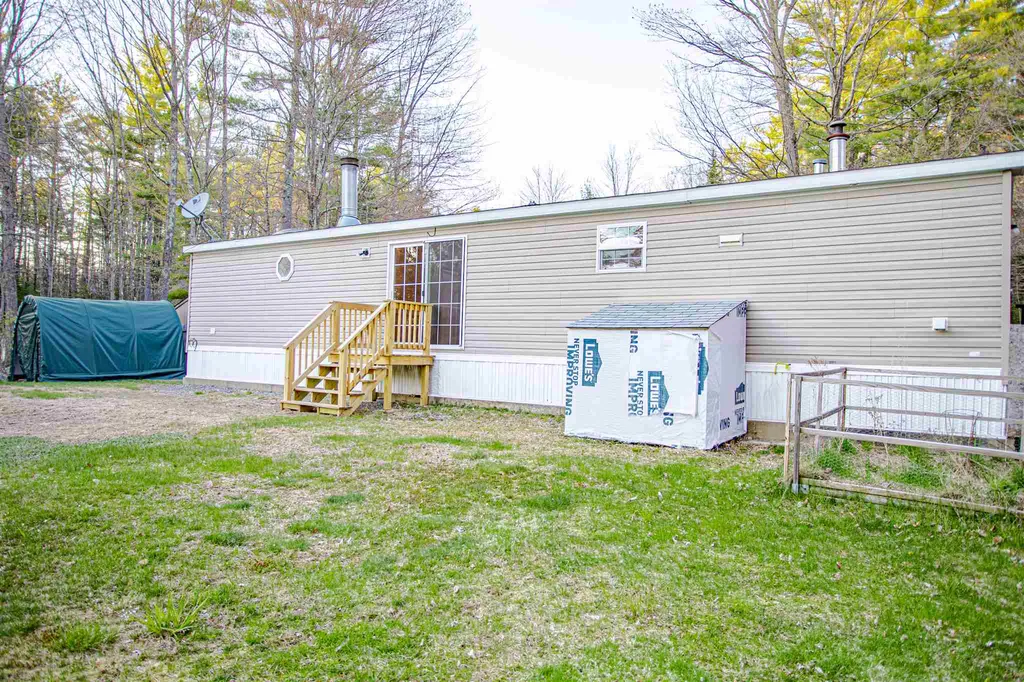 102 Pine Ridge Road Middleton NH 03887-6104