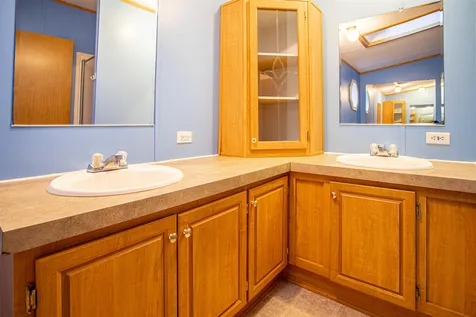 102 Pine Ridge Road Middleton NH 03887-6104