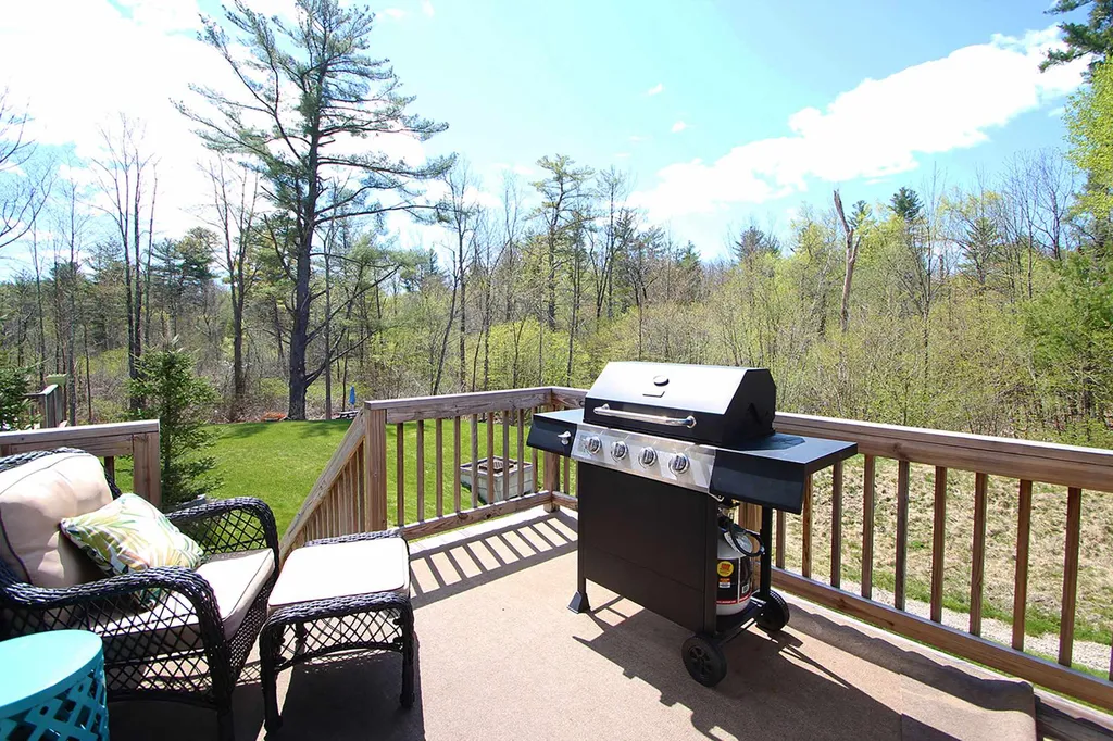 44 Stocklan Circle Dover NH 03820