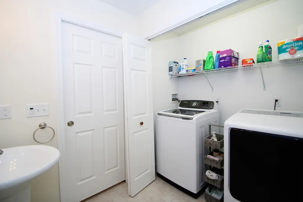 44 Stocklan Circle Dover NH 03820