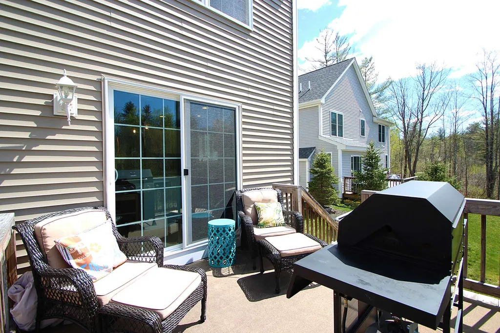 44 Stocklan Circle Dover NH 03820
