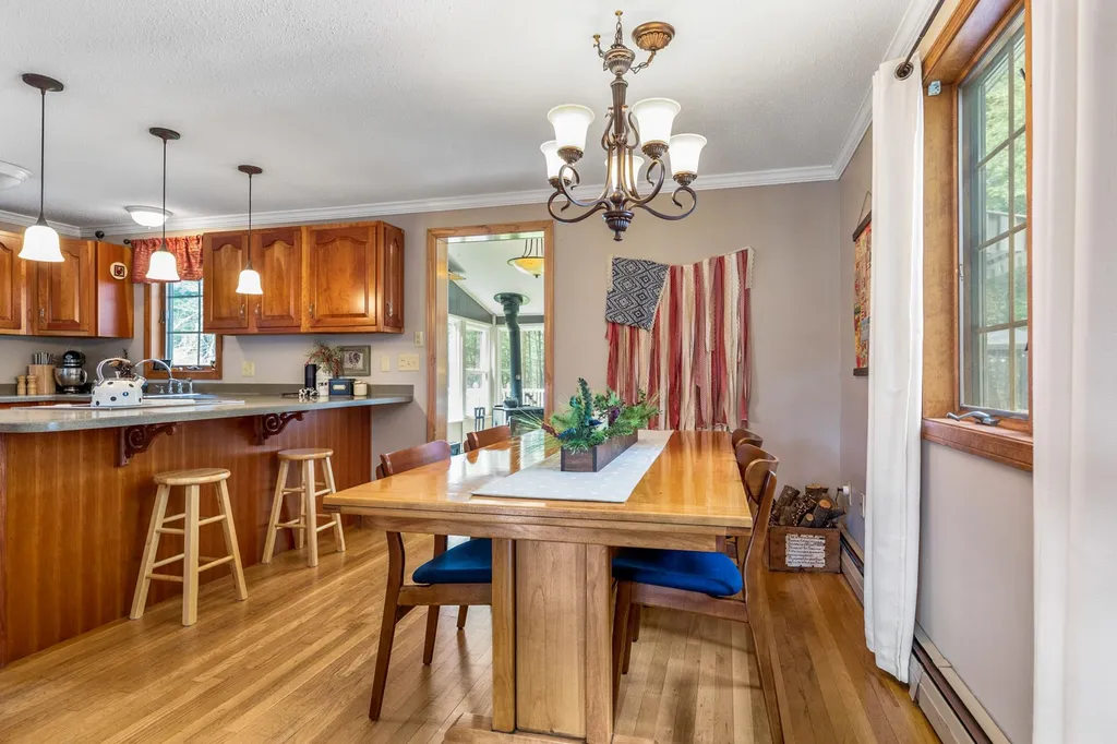 8 Victoria Circle Rochester NH 03867