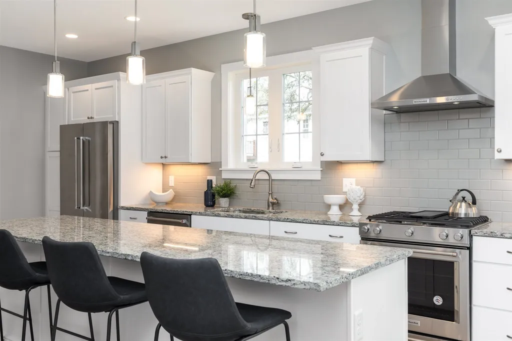 16 Richard Road Rye NH 03870