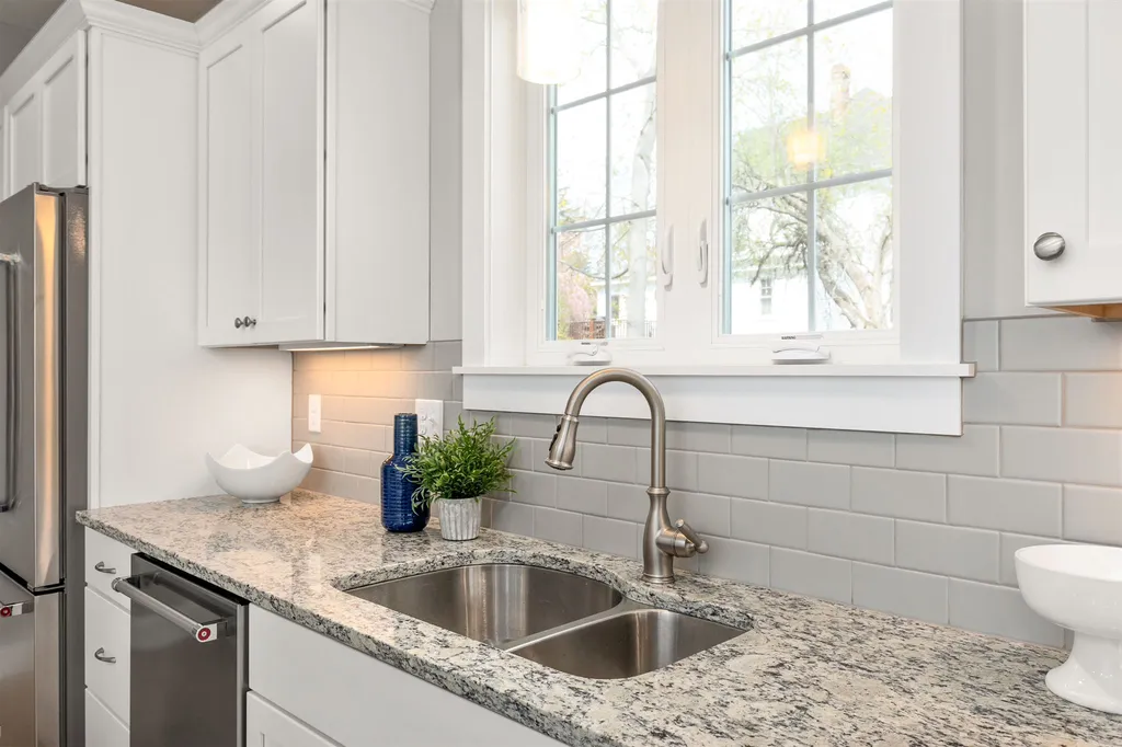 16 Richard Road Rye NH 03870