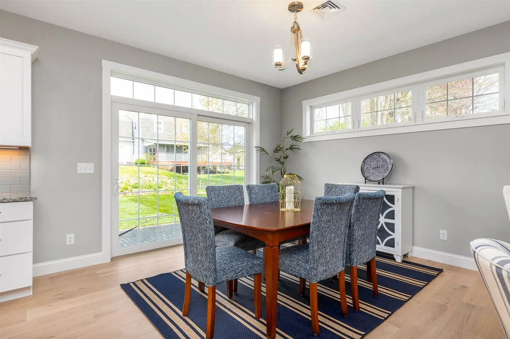 16 Richard Road Rye NH 03870