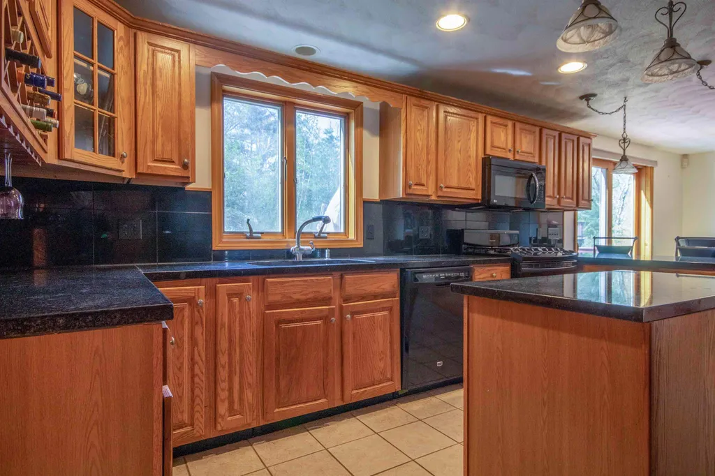 37 Valley Hill Road Pelham NH 03076