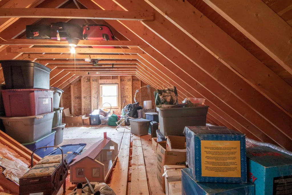 37 Valley Hill Road Pelham NH 03076