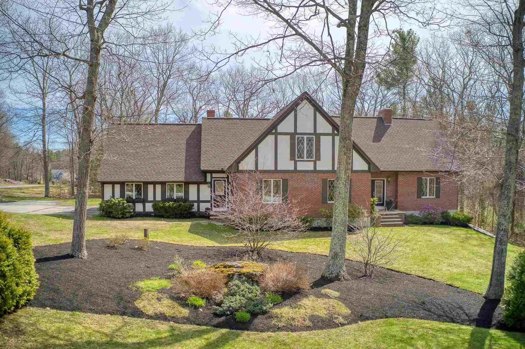 9 Faith Road Windham NH 03087