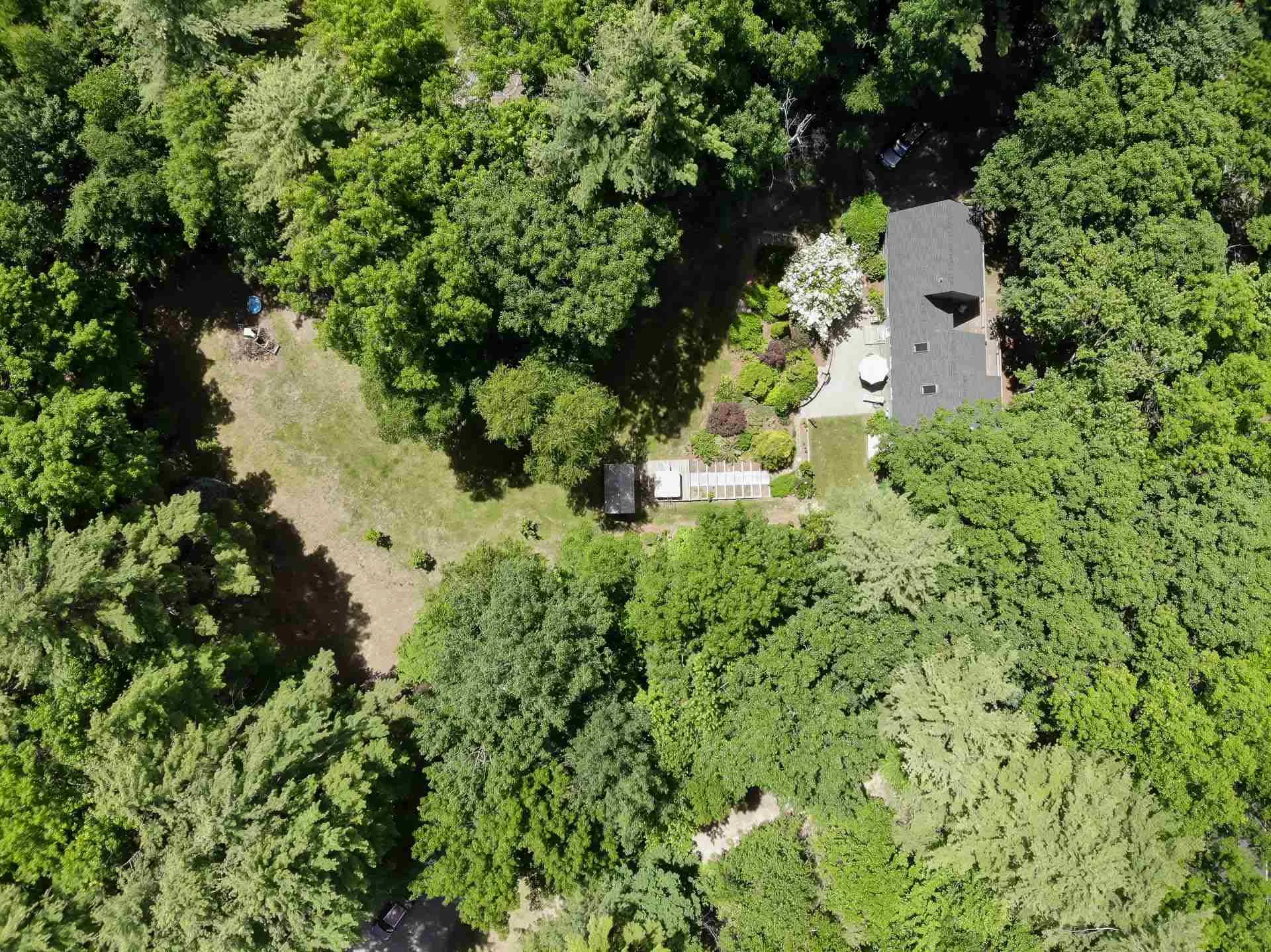 29 Hall Road Londonderry NH 03053