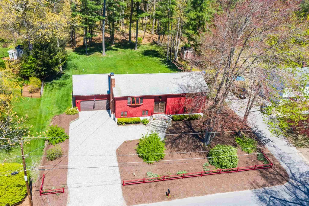 32 Townsend Avenue Salem NH 03079