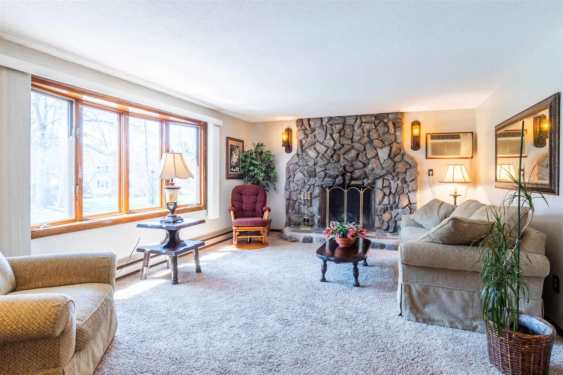 32 Townsend Avenue Salem NH 03079