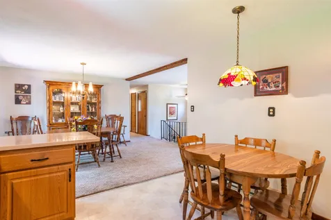 32 Townsend Avenue Salem NH 03079
